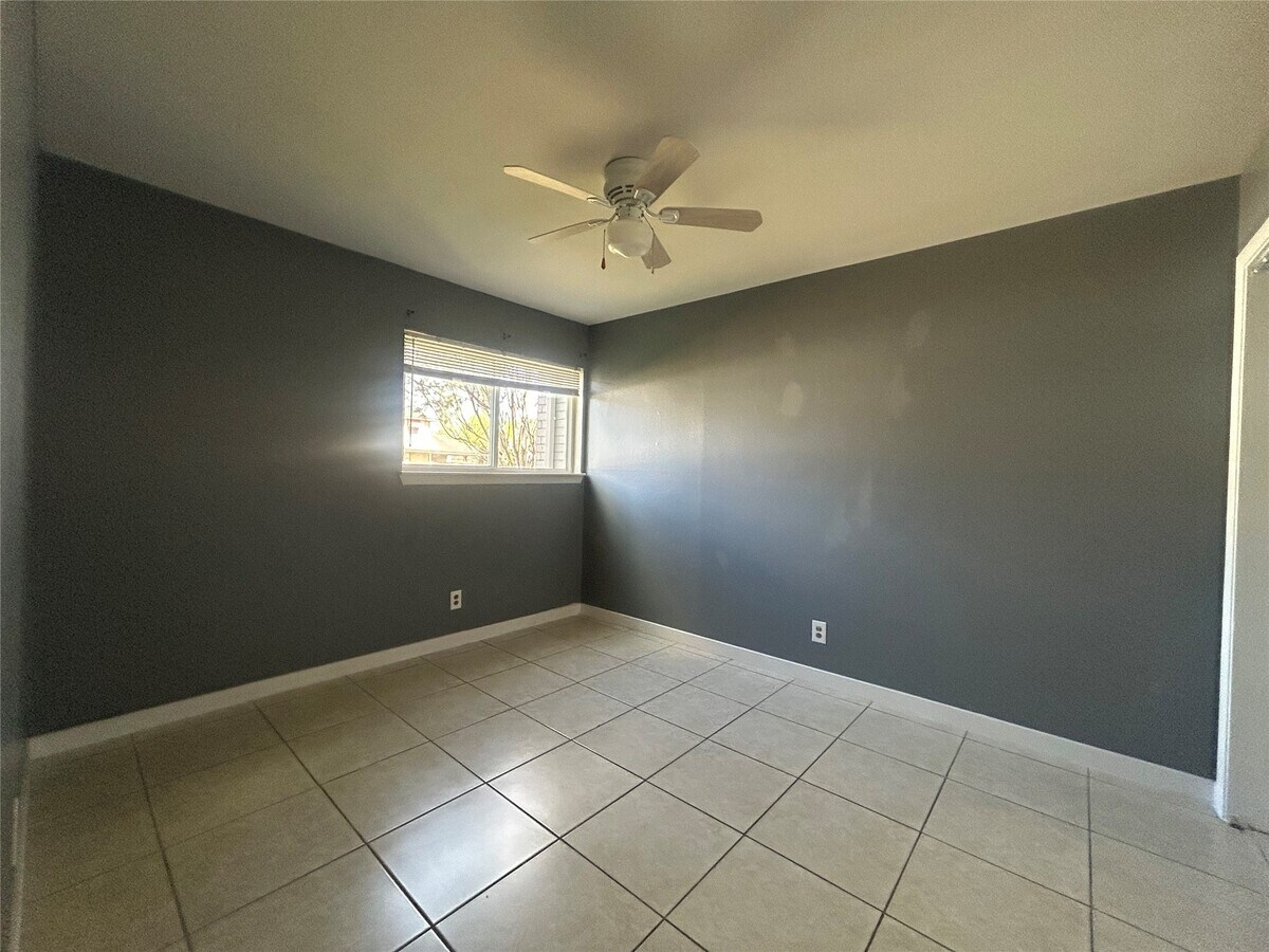 Photo - 6702 Biggs Ct Unit 1