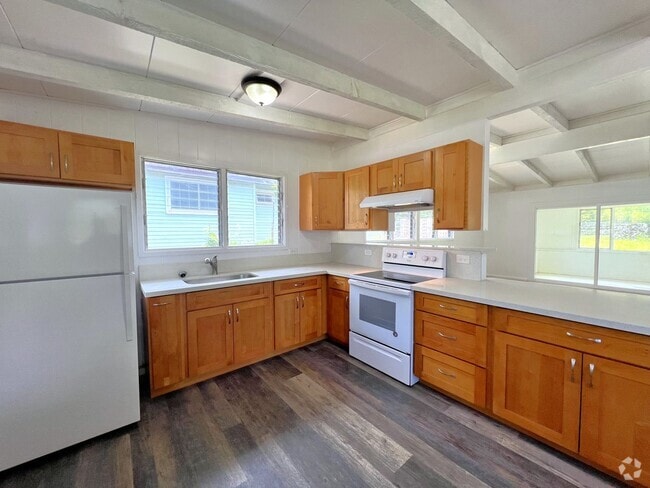 Building Photo - Peaceful Manoa - Spacious three bedroom, o... Rental