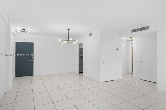 Photo - 3301 NE 5th Ave Unit 307