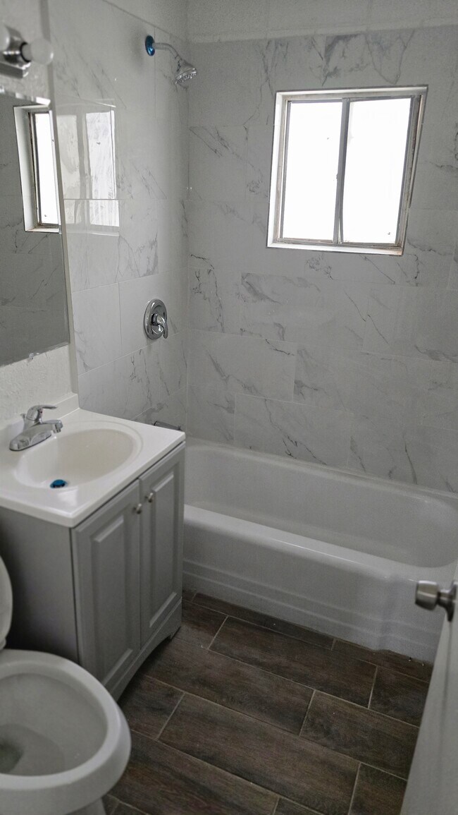 Photo - 1415 Wyoming Ave