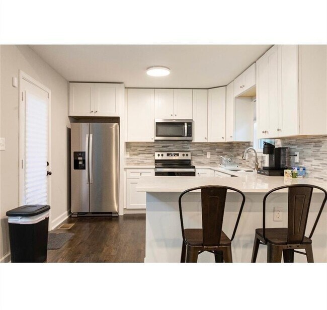 Photo - 2032 North Ave NW