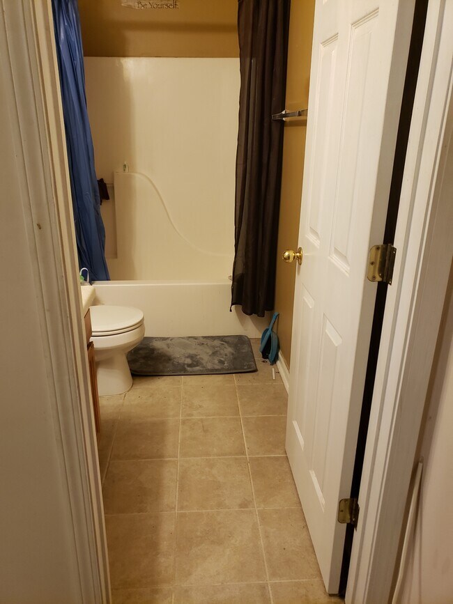 Photo - 1517 April Ln