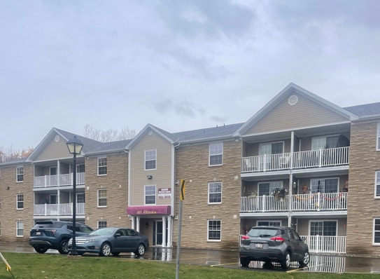 Building Photo - Maccormack Luxury Estates