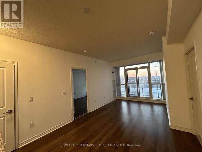 Photo - 349 Rathburn Rd W Unit 1003