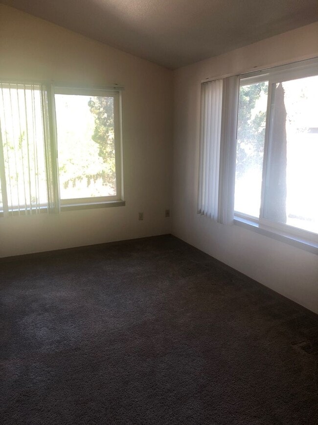 Photo - 1285 NW Stannium Rd