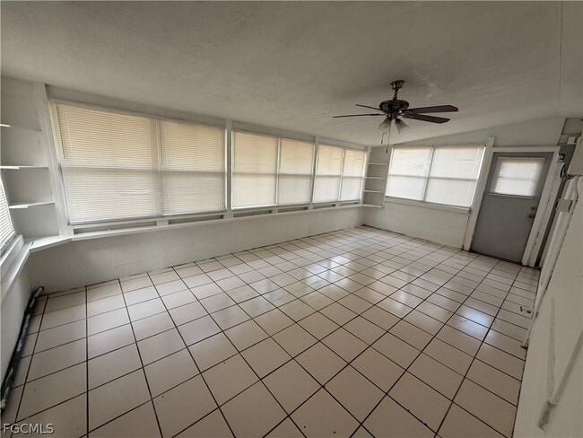 Photo - 21422 Kenyon Ave