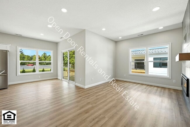 Photo - 1030 S Wayne St Unit 201
