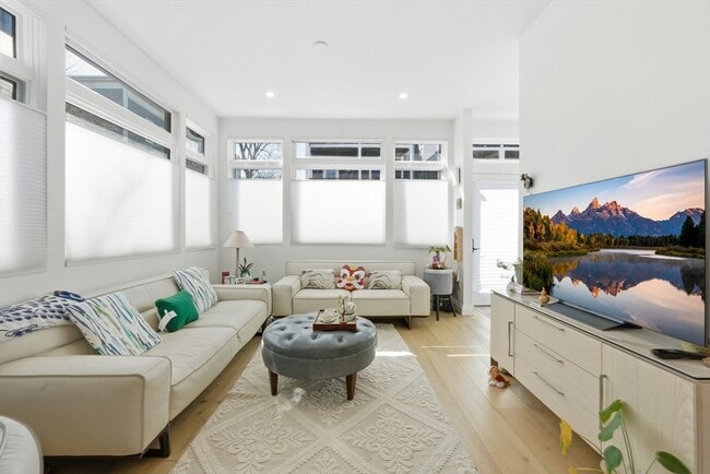 Photo - 6 Richardson St