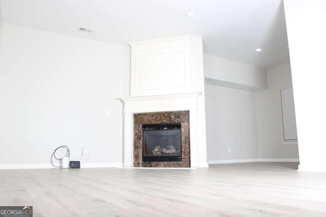 Photo - 5630 Lawley Rd