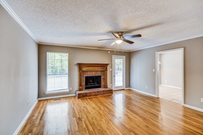 Photo - 1917 Pebble Lake Cir