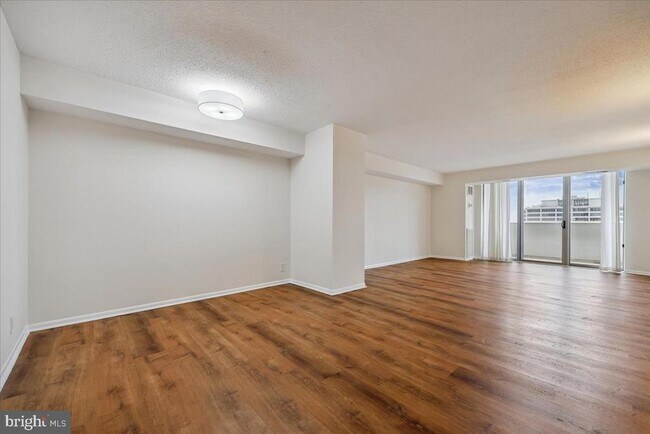 Photo - 4601 N Park Ave Unit 1616