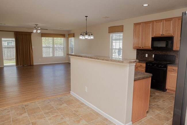 Photo - 29735 Legends Green Dr