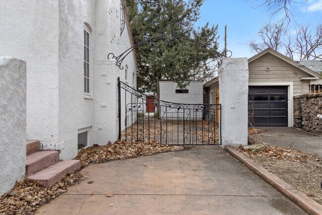 Photo - 1111 E Bannock St