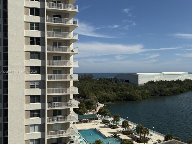 Photo - 500 Bayview Dr Unit 1031