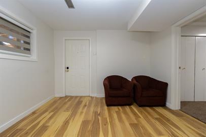 Photo - 2088 Majestic Crescent