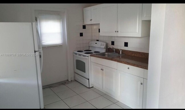 Building Photo - 1548 NW 3rd Terrace