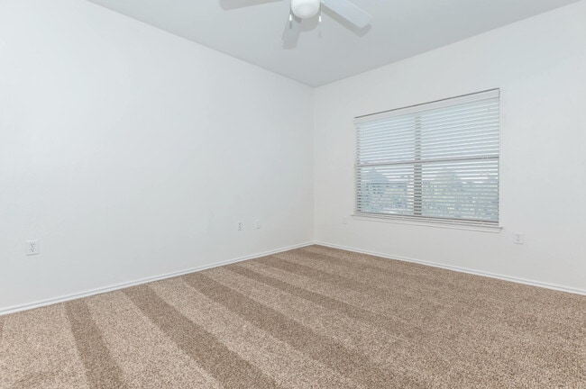 San Pedro Apartments