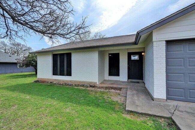 Photo - 602 Apache Trail