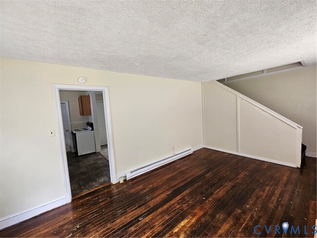Photo - 2405 Granville Ave