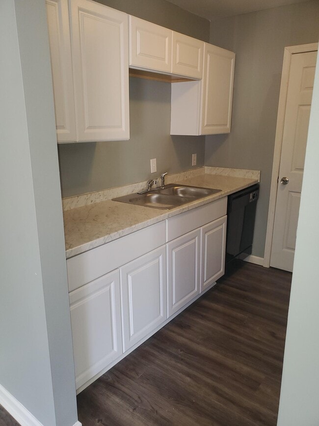 Stratford Apartments