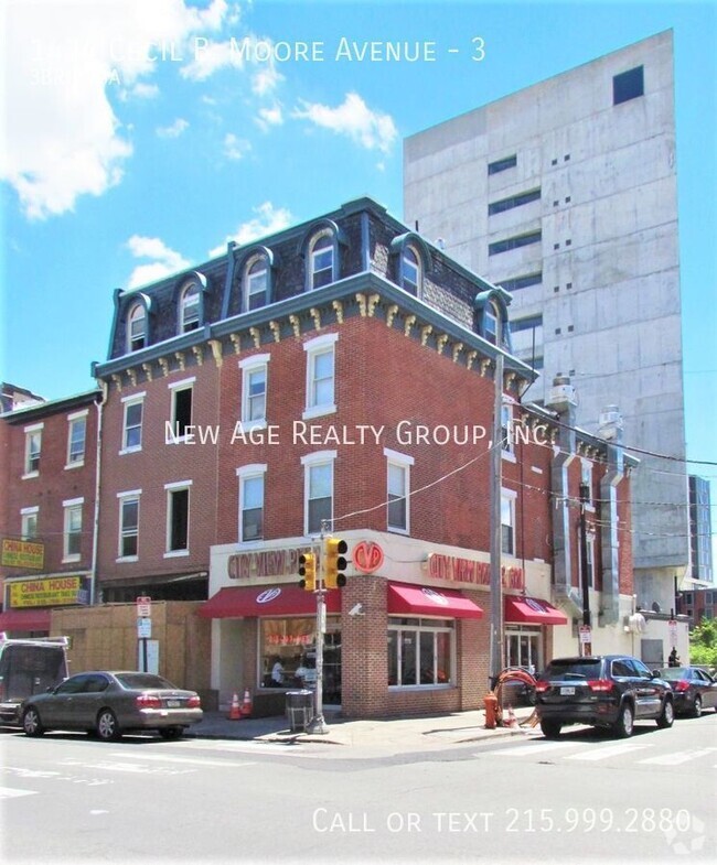 Building Photo - Beautifully Renovated 3 bedroom, 2 bathroo... Unit 3 Rental