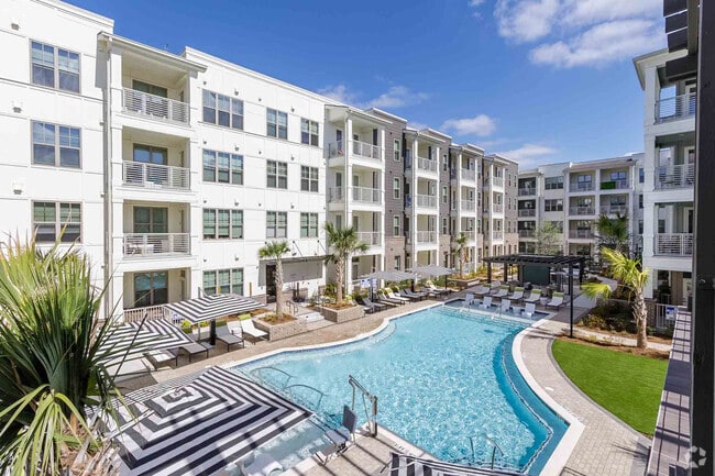Building Photo - The Felicity on Perry Rental