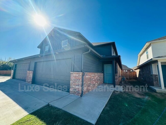 Photo - 10810 NW 119th St