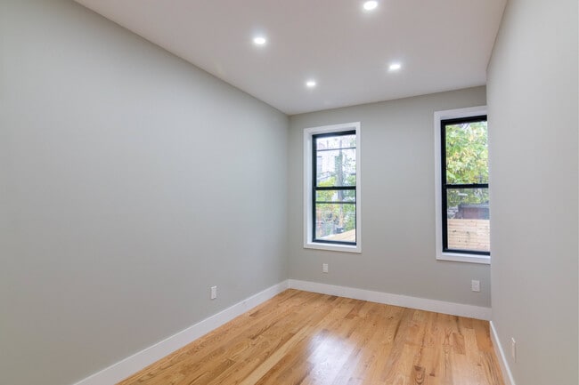 Photo - 360 Bradford St Unit 1