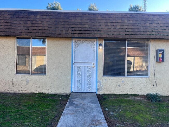 Photo - 461 Minnewawa Ave