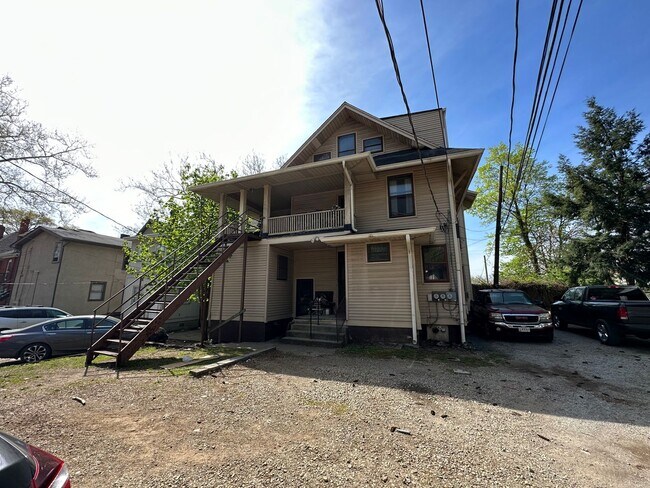 230 E 18th Ave