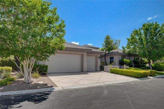 Building Photo - 204 Valiente St