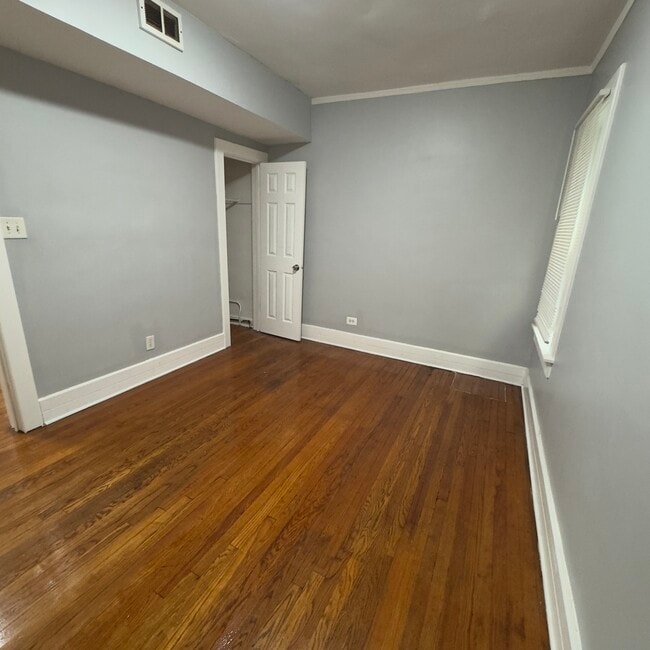 Photo - 7010 S Morgan St