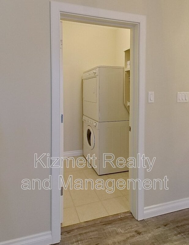 Photo - 9603 98 Ave NW Unit 108