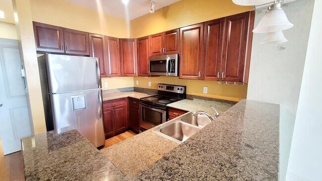 Photo - 1333 W Broad St Unidad 514