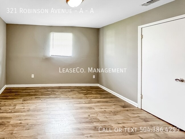 Photo - 321 Robinson Ave