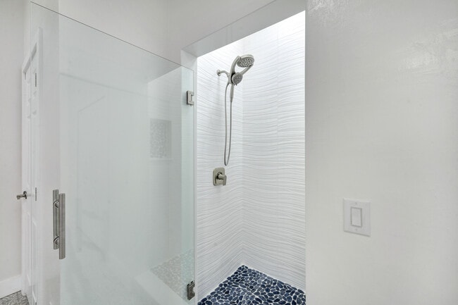 Photo - 167 5th St Unit 4