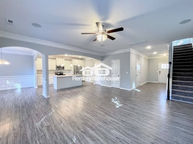 Photo - 609 W 29th St