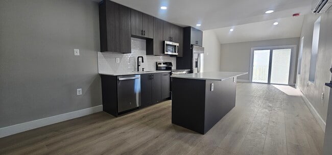 Photo - 324 South St Unit 3