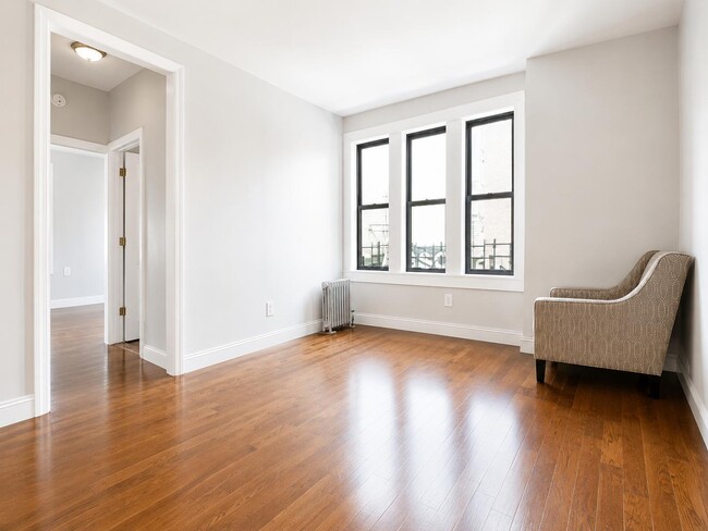 Photo - 518 W 204th St Unit 36