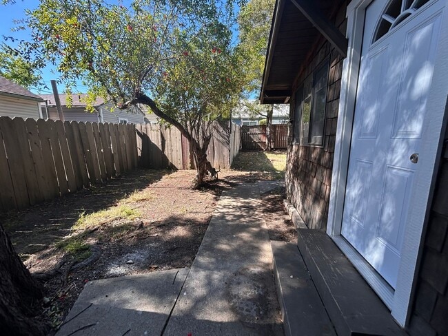 Photo - 1212 Fredericks St Unit 1212