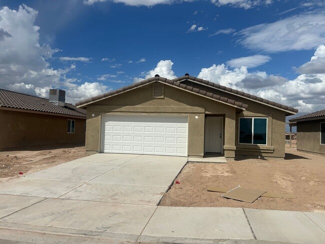 Building Photo - DESERT SANDS Rental