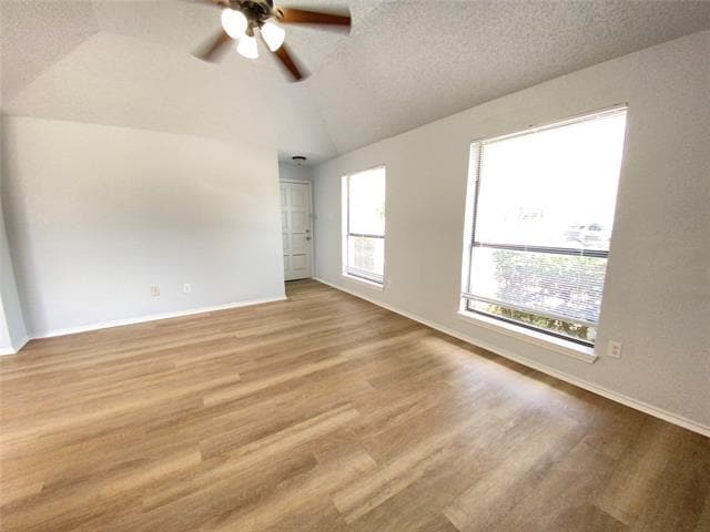 Photo - 209 Hickory Springs Dr