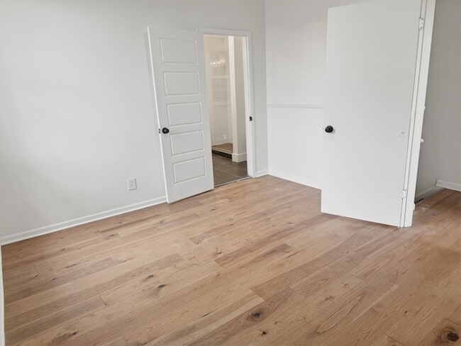 1321 Hermes Ave