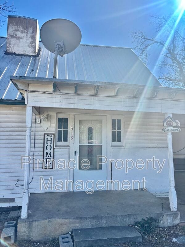 Photo - 1315 Guadalupe St