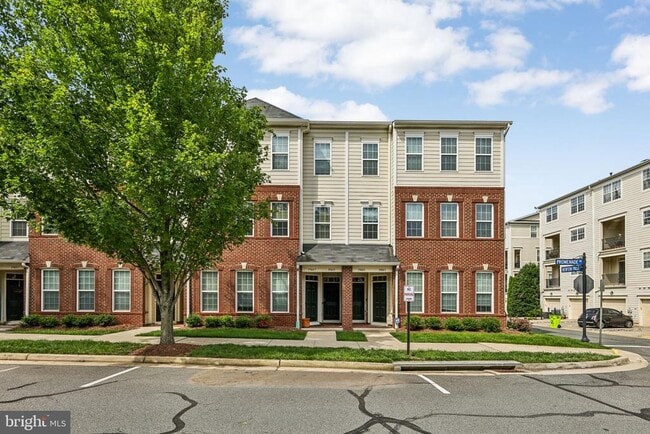 Photo - 19445 Promenade Dr Townhome