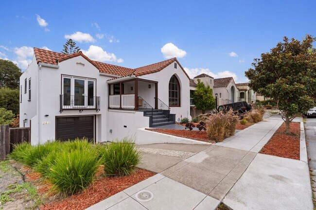 Photo - Recently Remodeled 4 Bed, 2 Bath Millbrae ...