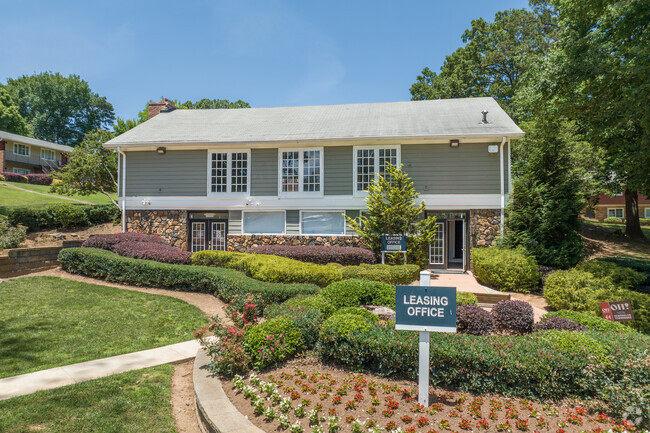 Building Photo - Osborne Hills Apartments