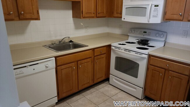 Photo - 245 Main St Unidad 37