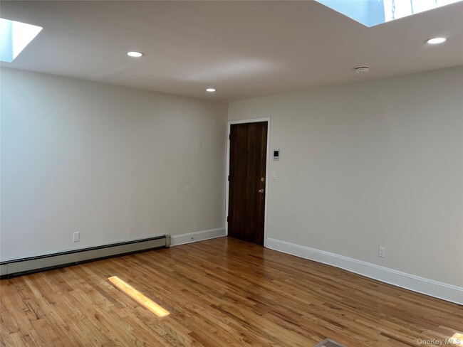Photo - 161 Main St Unit A
