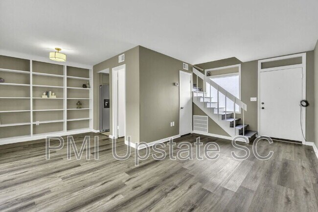 Photo - 3706 E North St Unit D6